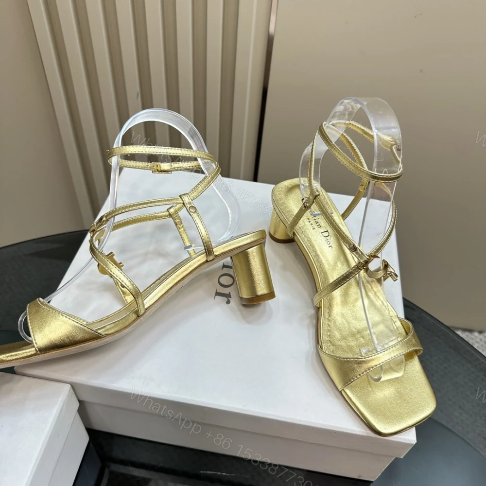 View 3 of 高仿Dior*Cest系列KCU057金屬配飾露趾低跟涼鞋金色4CM免檢版