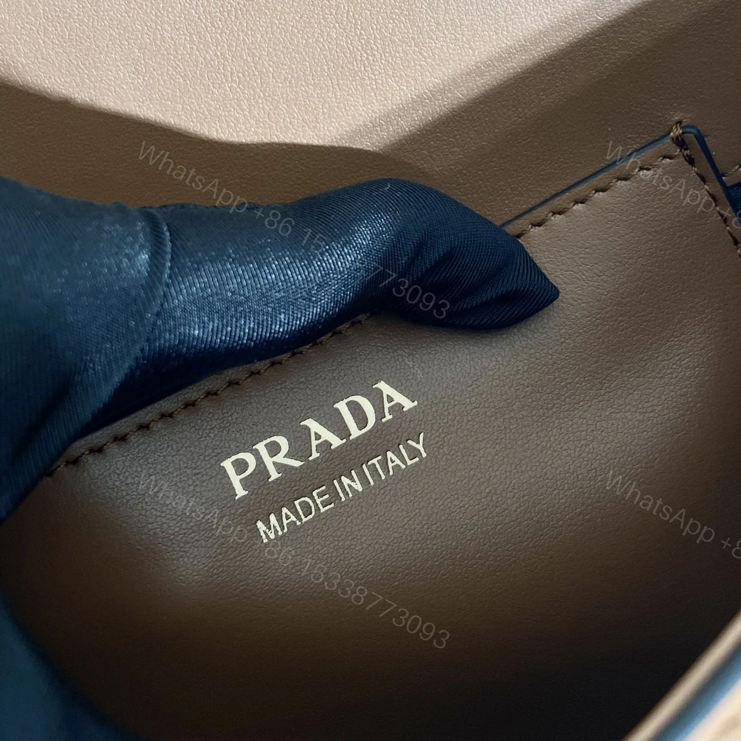 View 10 of 高仿Prada單價包小牛皮1BD365棕色免檢版