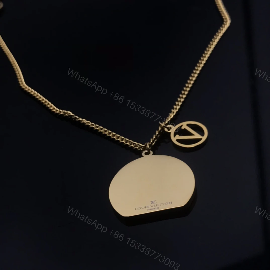EN – Lux LV Necklaces 089 — view 3
