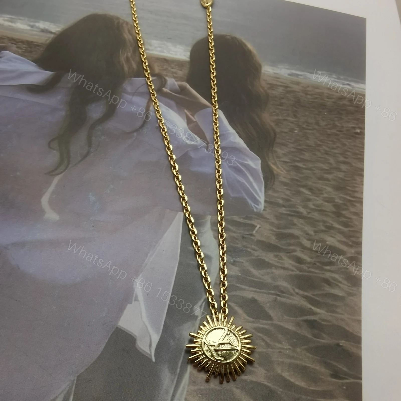 View 5 of EN – Lux LV Necklaces 068