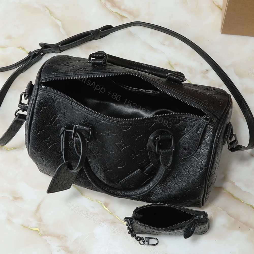 View 6 of Louis Vuitton Speedy P9 Bandoulière 30 Black 26Cm M13904