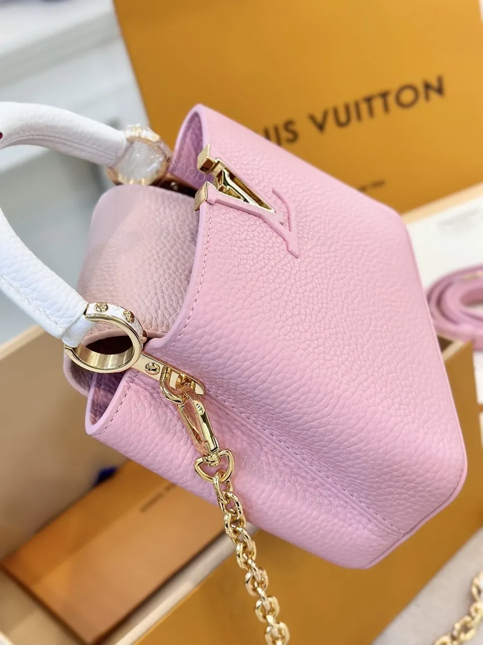 View 4 of Louis Vuitton LV Capucines Like Auth Handbags Pink Lock Gold 21cm