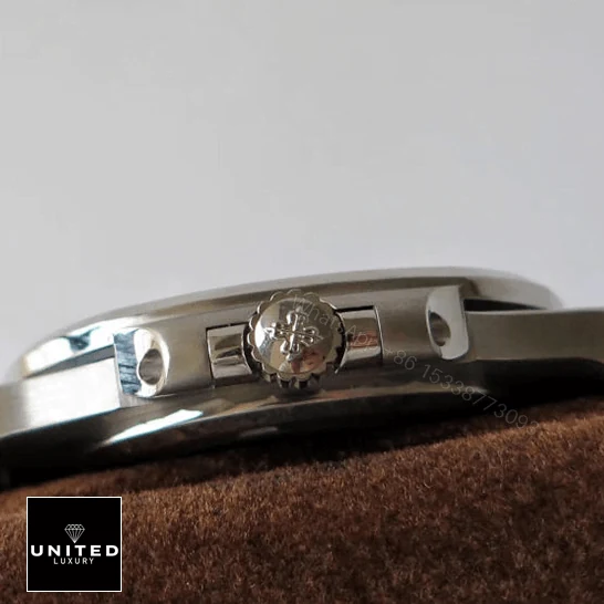 View 14 of Patek Nautilus 5711/1A-011 Replica