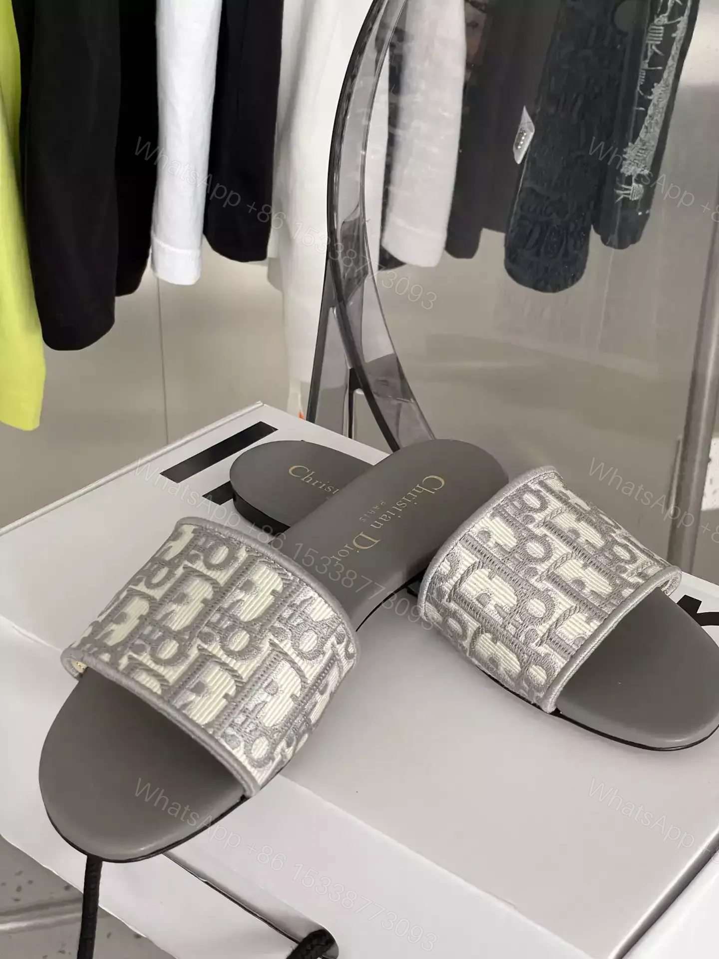 View 9 of Dior New Arrival – SDD027