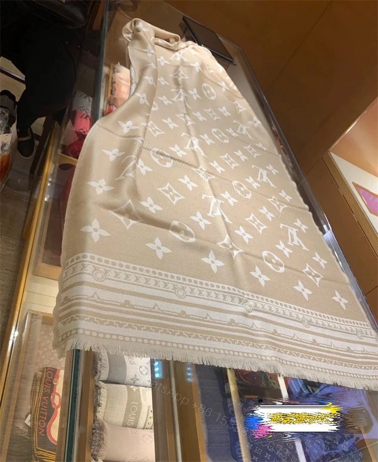 View 2 of EN – Luxury LUV Scarf 004