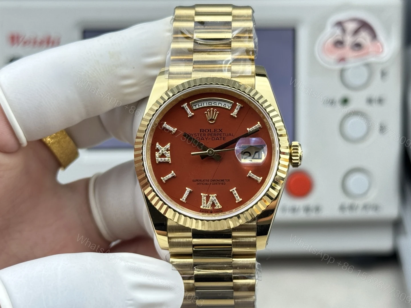 勞力士 原單 Day-Date 紅玉石面盤男款機械腕錶 坑紋圈經典版本 — view 1
