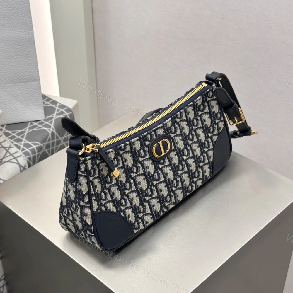 View 4 of 高仿Dior*30Montaigne系列S2398M928單肩腋下包Mini免檢版