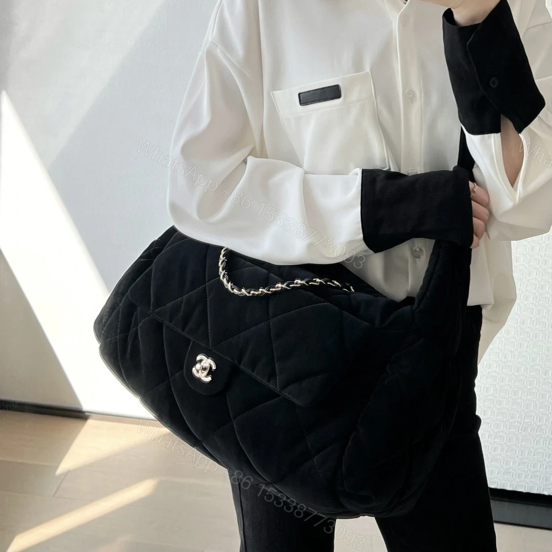 View 17 of 高仿Chanel*25N系列AS5055絲絨單肩包黑色免檢版