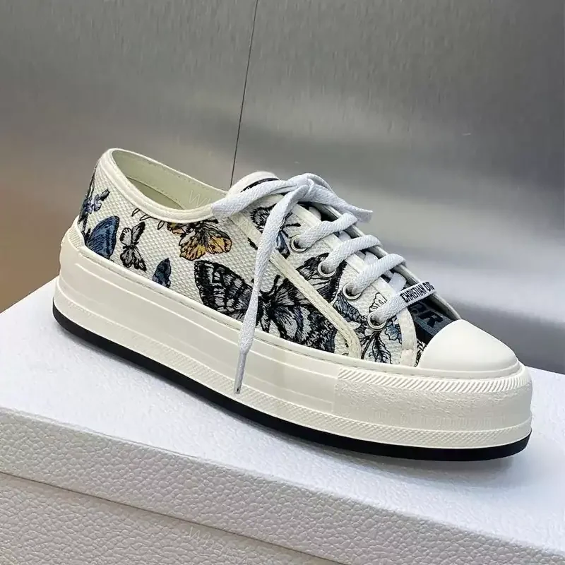 WALK’N’DIOR PLATFORM SNEAKERS UNISEX TOILE DE JOUY MEXICO EMBROIDERED WHITE/BLUE – CD152 — view 1