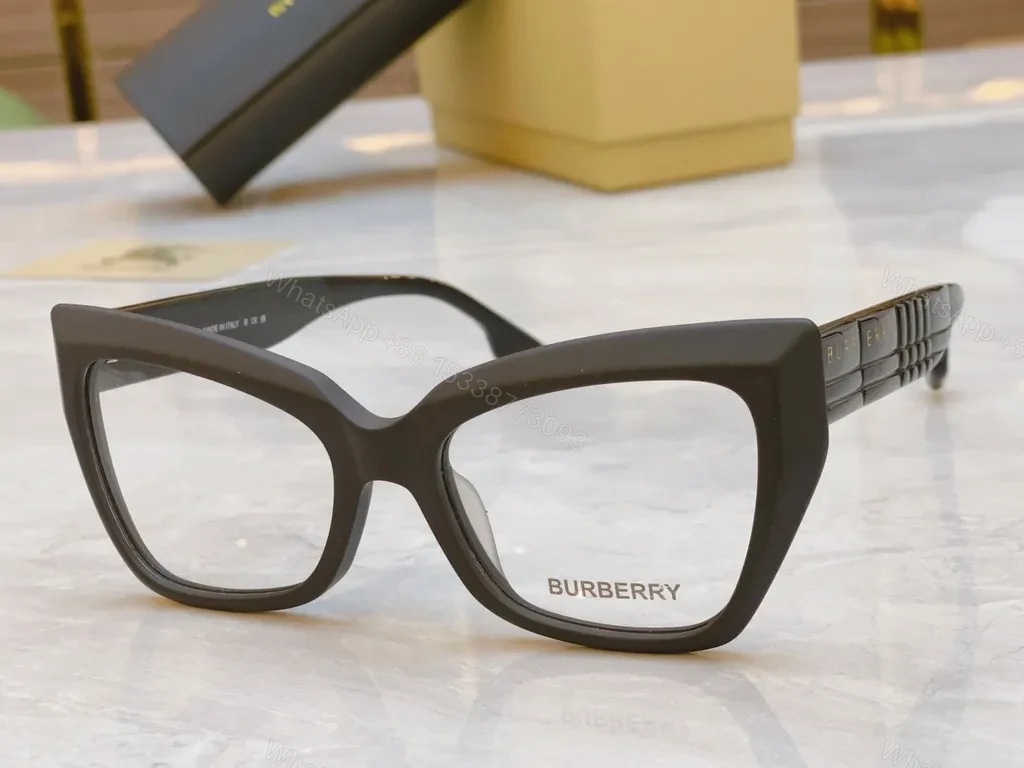 Bold Matte Square Eyewear: Luxe, Comfortable, Luxury Frames — view 1