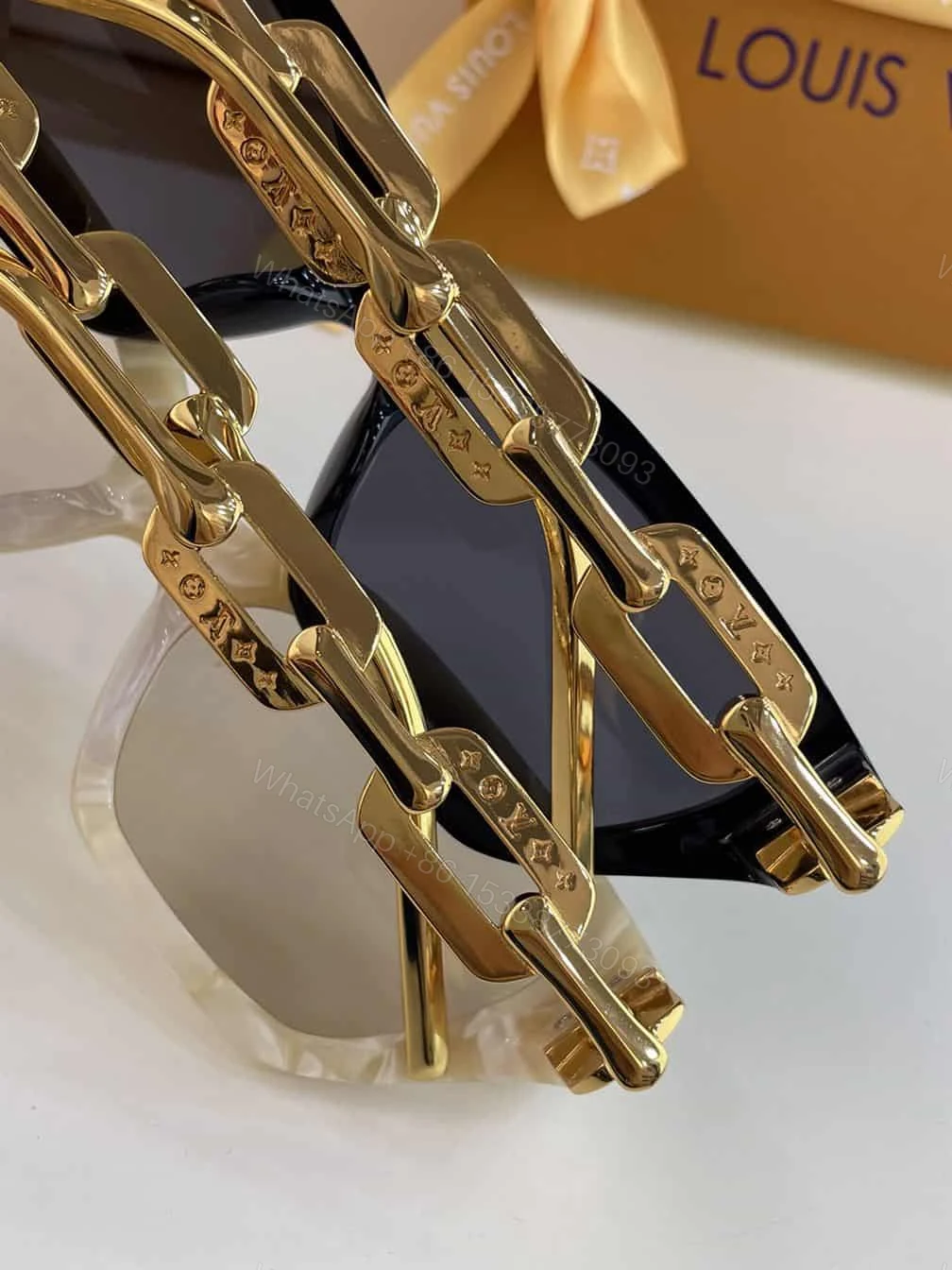 View 9 of LV SUNGLASSES – GLVT26
