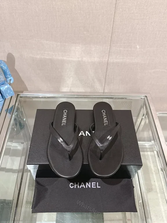 Minimalist Black Chanel-Inspired Flip-Flops: Luxe Comfort Sandals — view 1