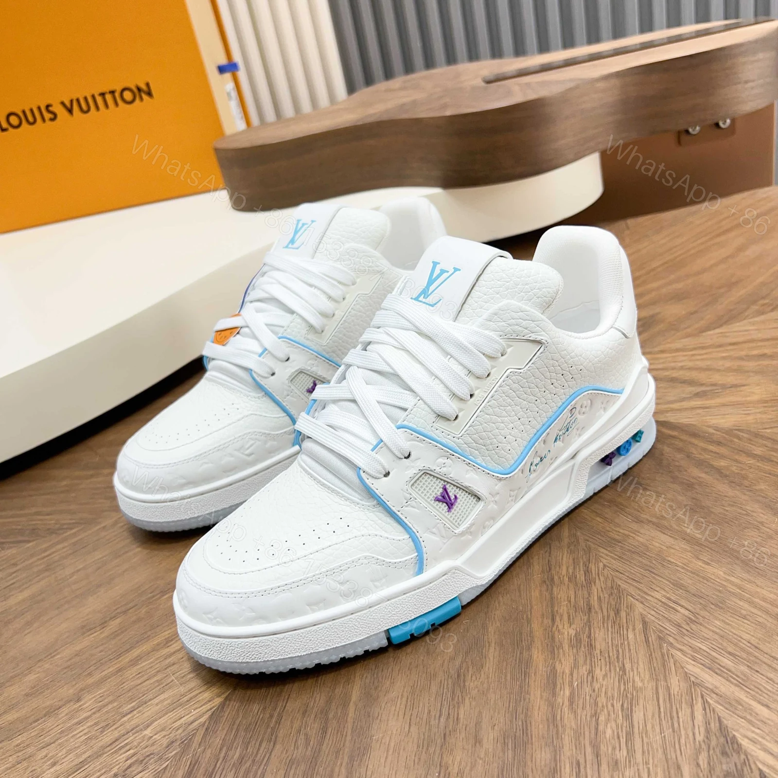 LV A貨白藍清新系LV Trainer 夏季百搭氣質色 — view 1