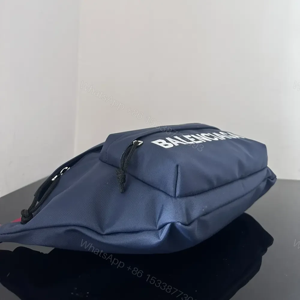 View 6 of 高仿BalenciagaWheelBeltpack系列尼龍胸包藍色