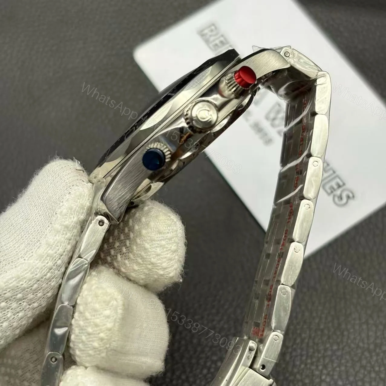 View 4 of Replica Omega Seamaster Diver Chronograph 44mm – Replica (Ref: O21030445103002)