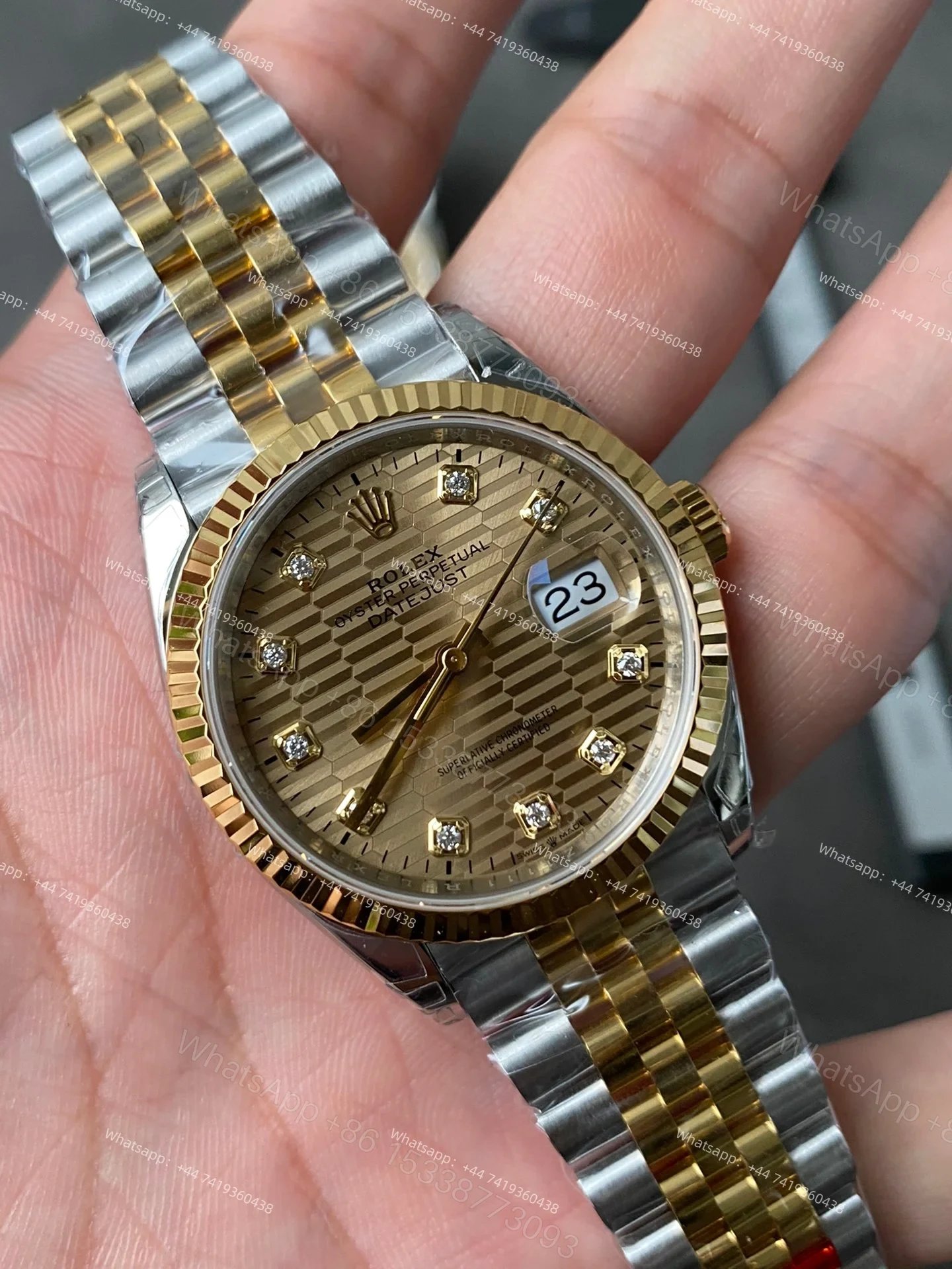 View 5 of Rolex Datejust M126233-0045 1:1 Replica Water Ripple Diamond Gold Dial Jubilee 36MM 3235 Movement Super Clone Watch