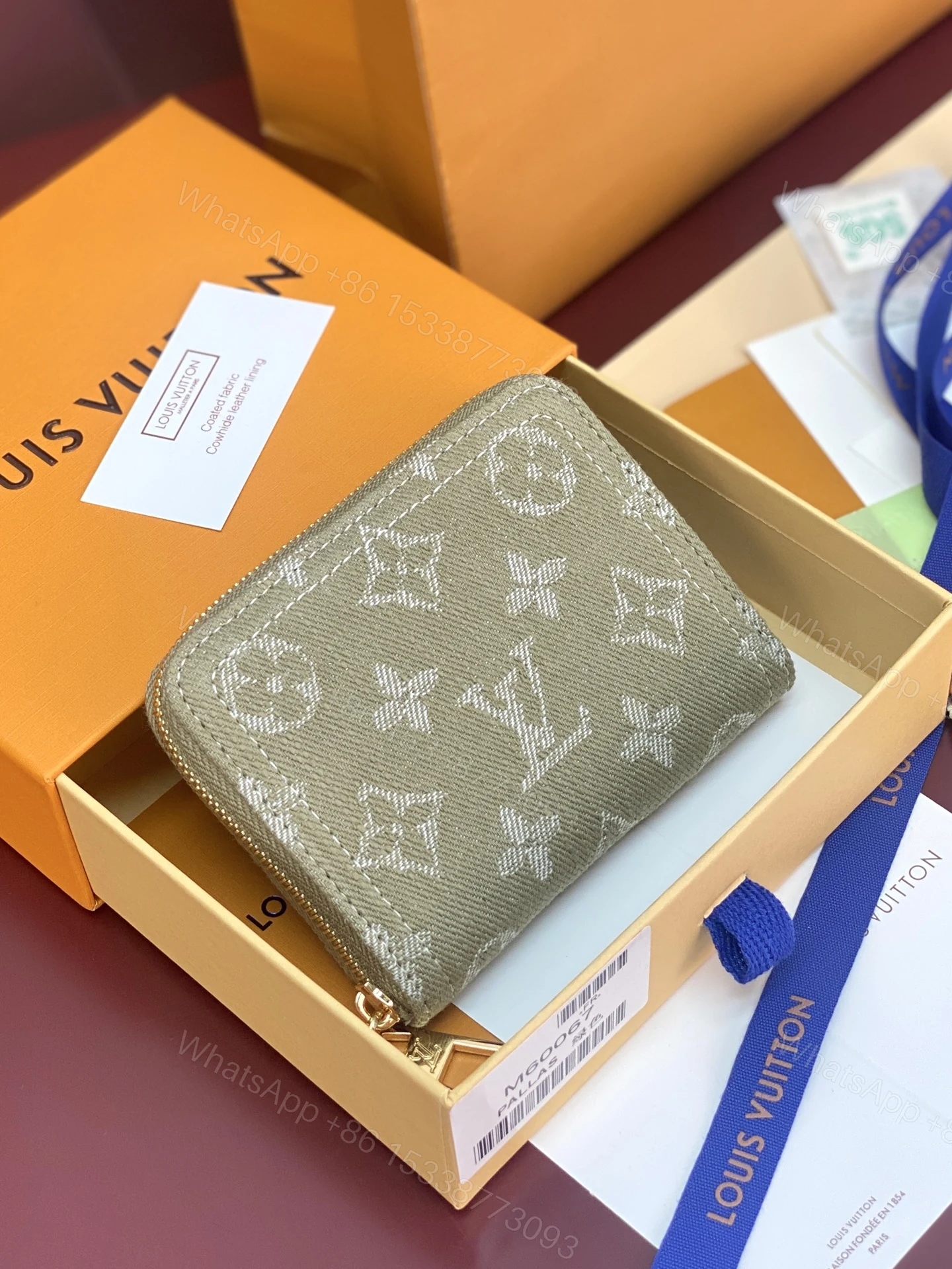 LV高仿丹寧Monogram短夾 灰綠色拉鍊皮夾女款 — view 1
