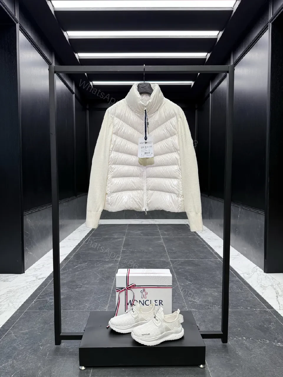 Lightweight Off-White Puffer Jacket with Knit Sleeves Fusion — view 1
