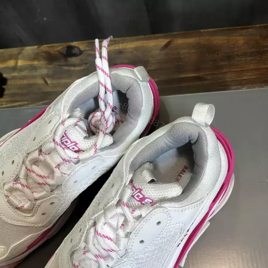 View 4 of BALENCIAGA TRIPLE S SNEAKER – BB261