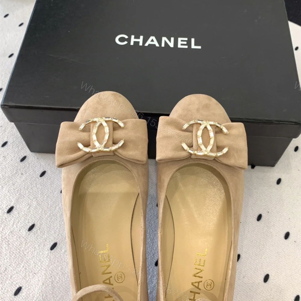 View 7 of 高仿Chanel*24K系列G46022C絲絨塔扣瑪麗珍鞋卡其免檢版