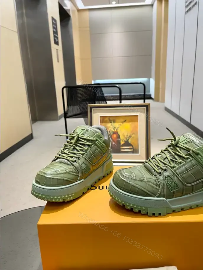 View 5 of LV TRAINER MAXI SNEAKER – LSVT413