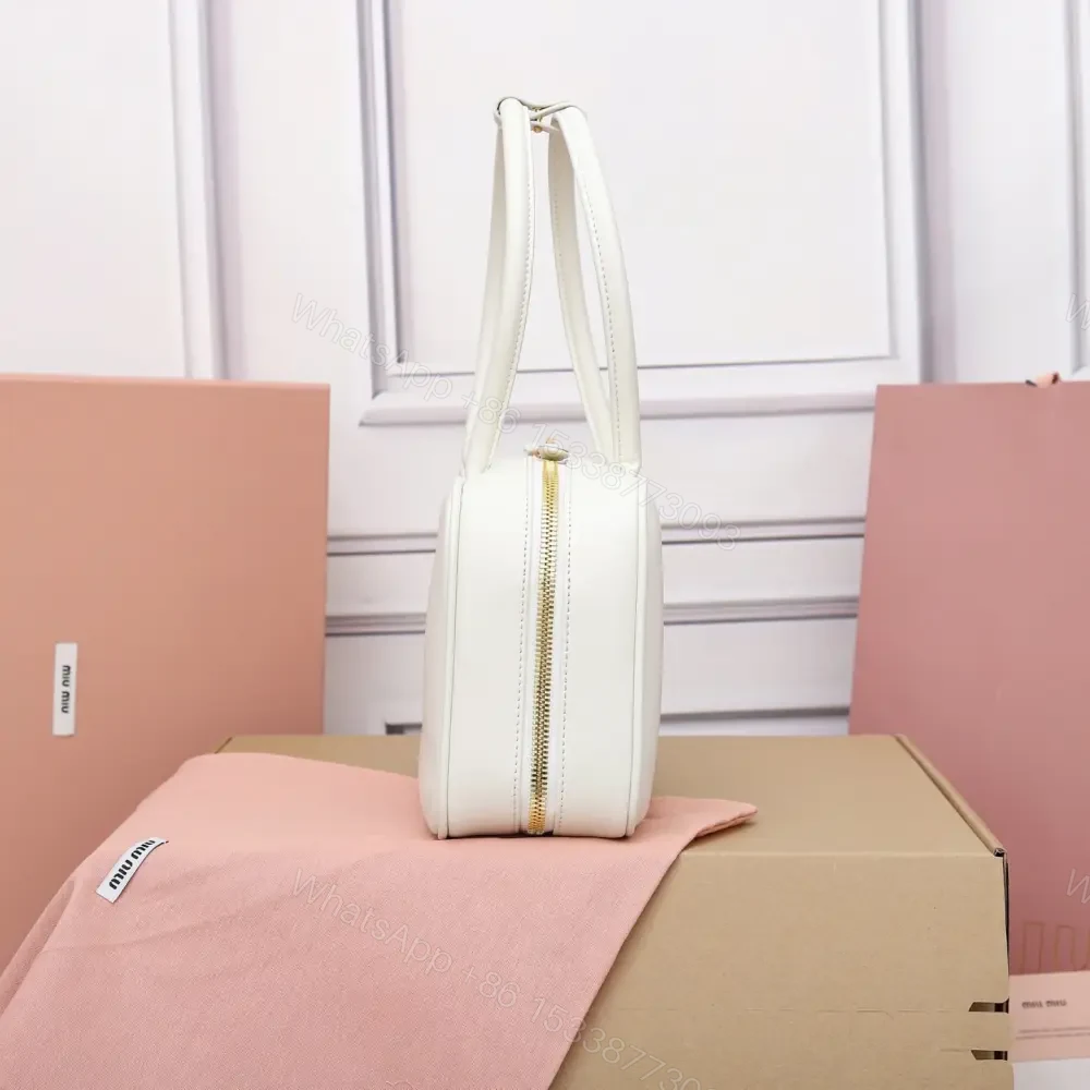 View 4 of 高仿miumiu*5BB172壓紋LOGO手提包小牛皮白色免檢版