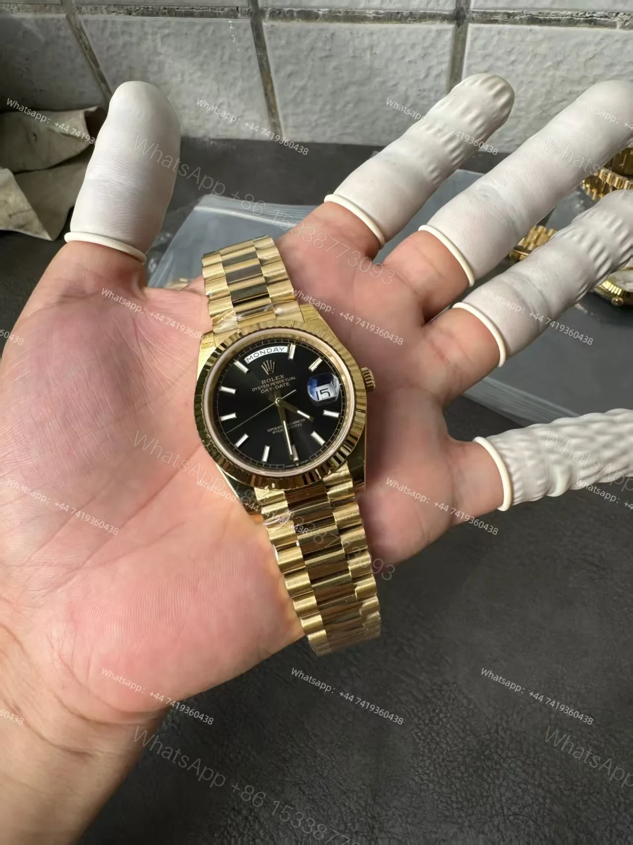 View 21 of Rolex Day-Date M228238-0067 1:1 Replica Gold Black Dial 40MM 3255 Movement Presidential Bracelet Super Clone Watch