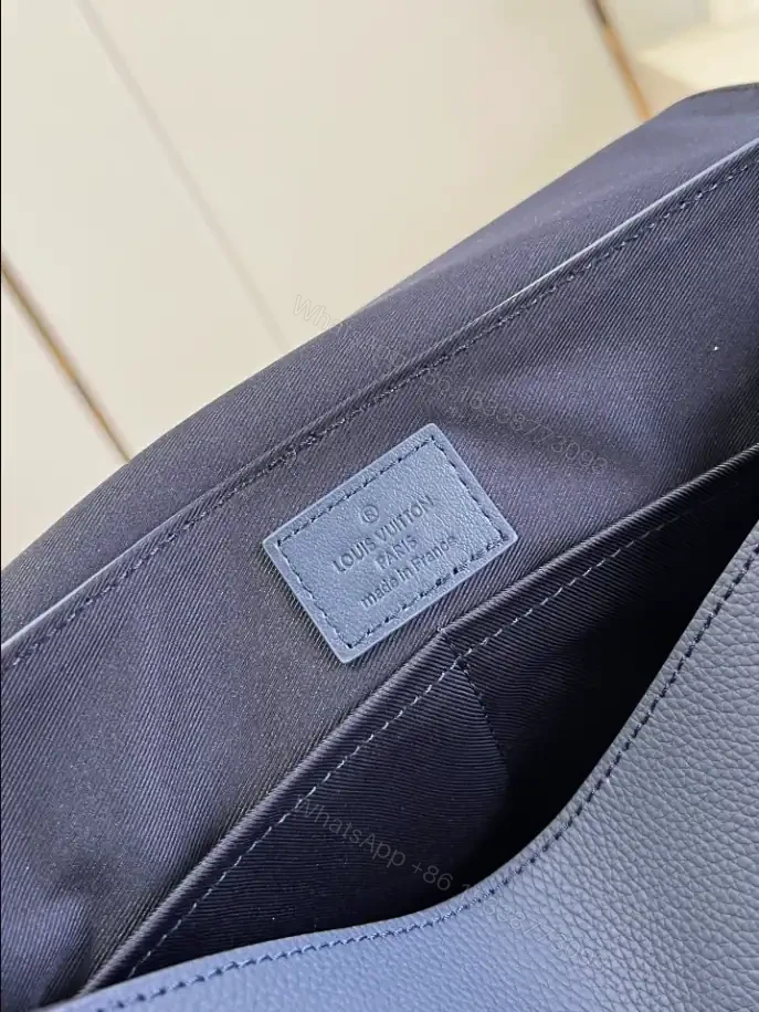 View 9 of LOUIS VUITTON TAKEOFF MESSENGER – LBV412