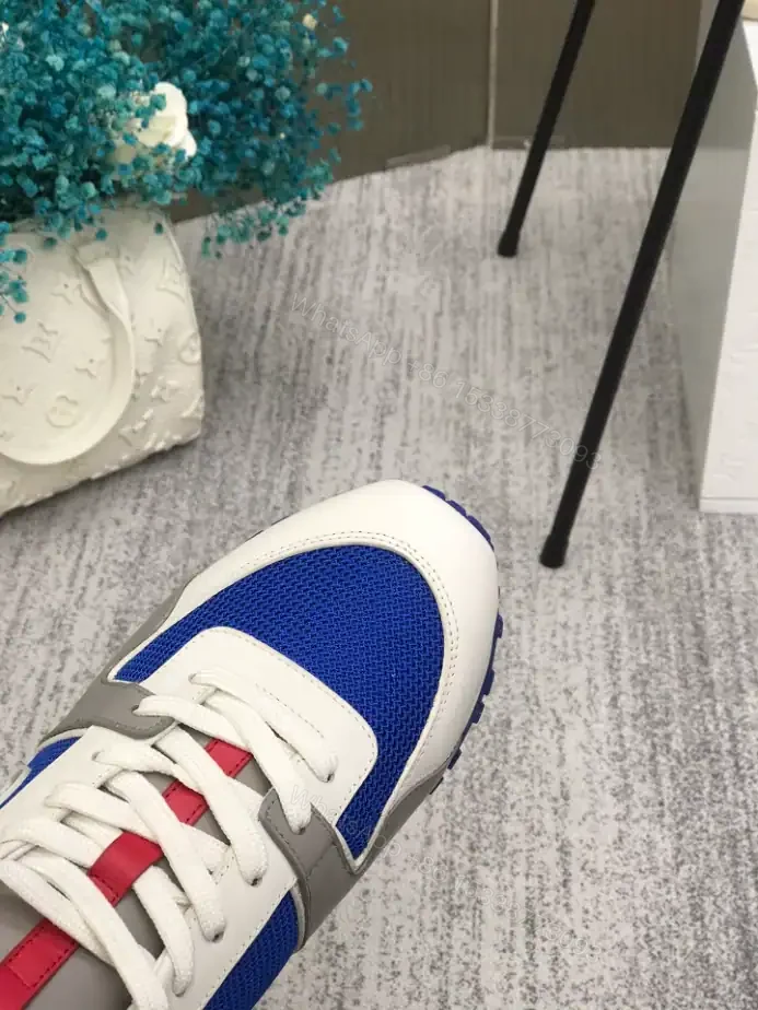 View 6 of LV RUN AWAY SNEAKER – LSVM058