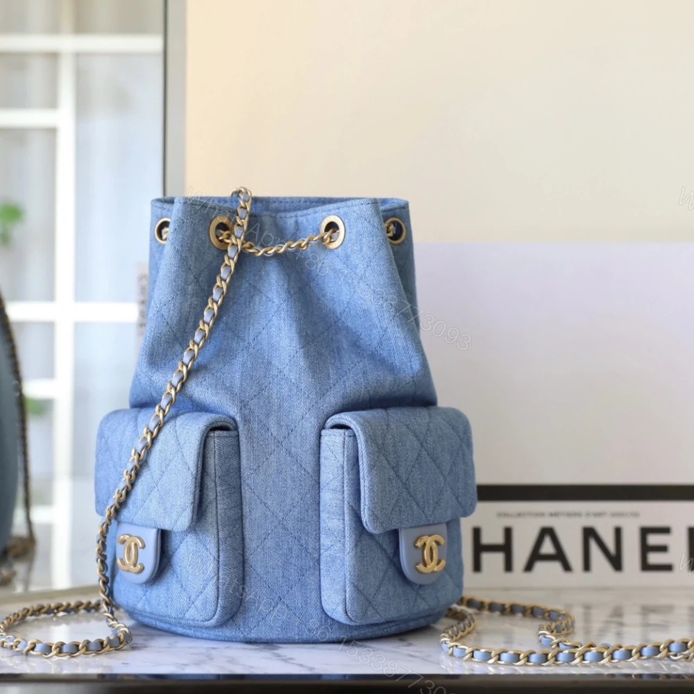 View 4 of 高仿Chanel*25C系列AS5310水洗丹寧牛仔雙肩袋免檢版