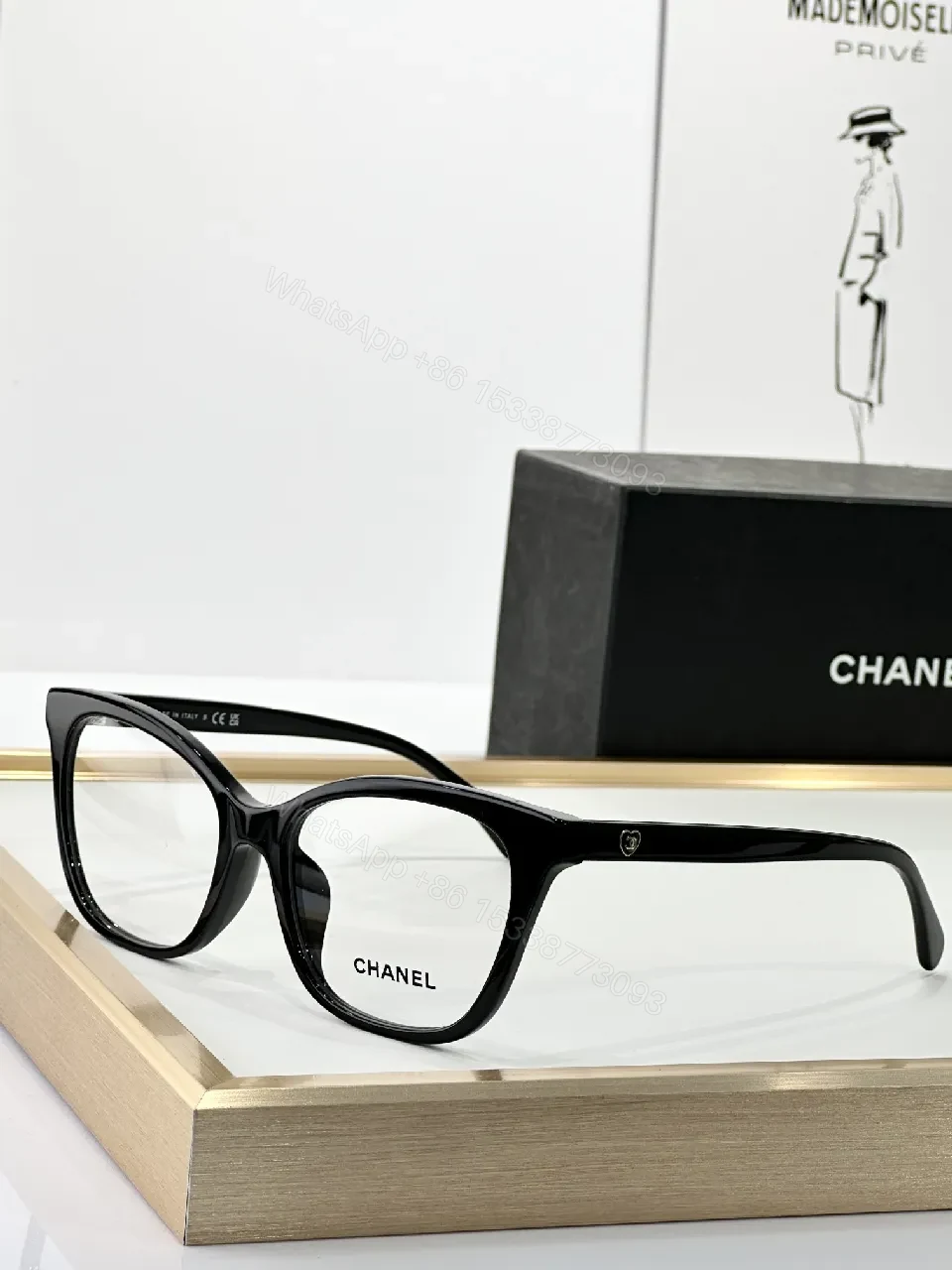 View 6 of Chic Tortoiseshell Frames: Premium Everyday Eyewear