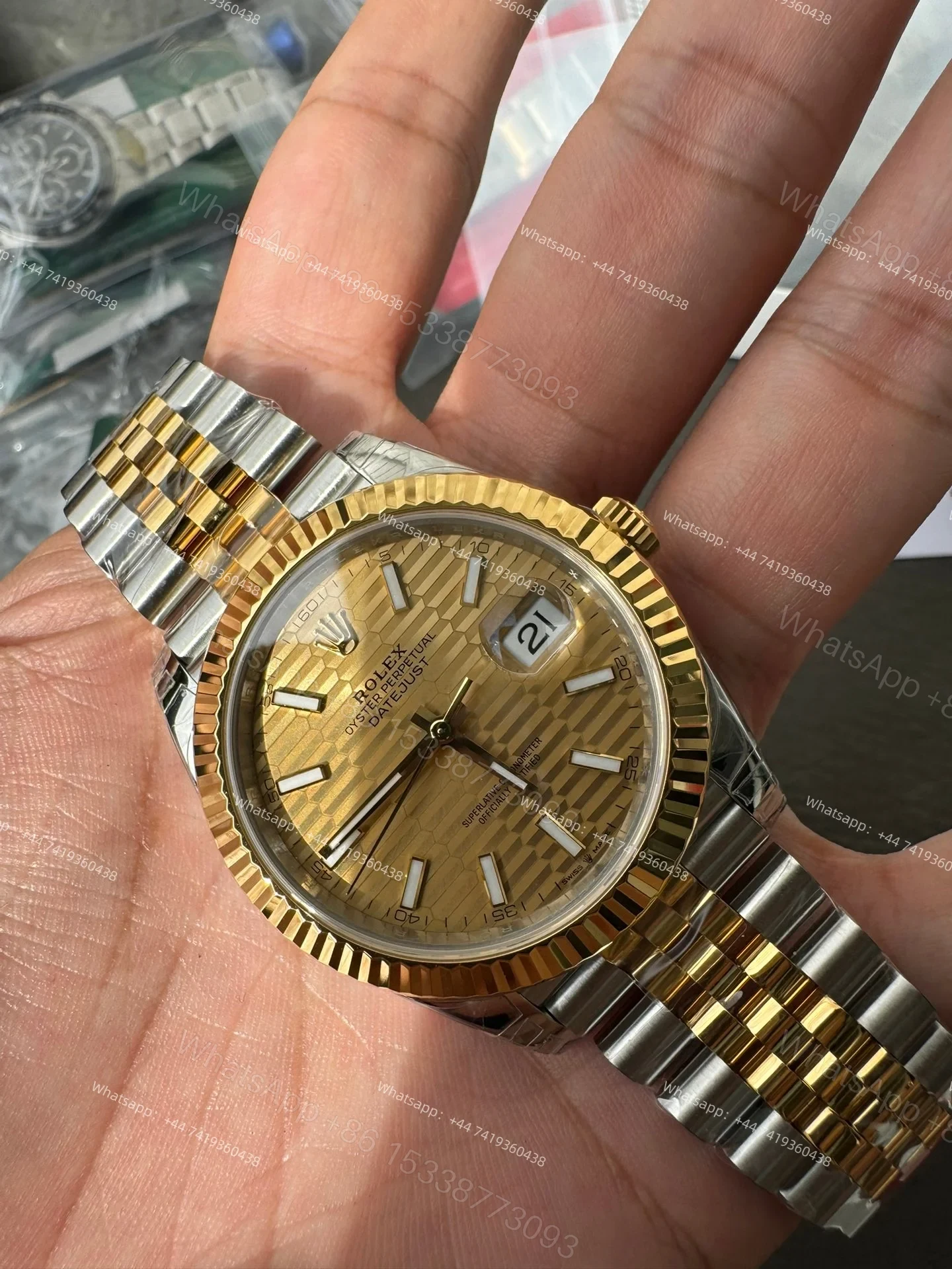 View 4 of Rolex Datejust M126333-0022 Water Ripple Gold Dial 1:1 Replica Jubilee 41MM 3235 Movement Super Clone Watch