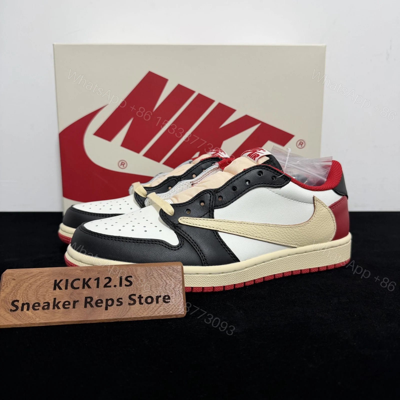 Travis Scott x Nike Air Jordan 1 Low OG Black/Red Replica — view 1