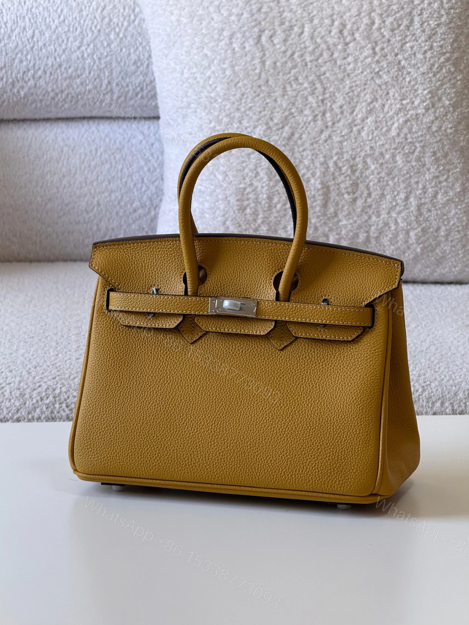 Hermès Birkin 25 bag in Natural Sable Togo leather — view 1