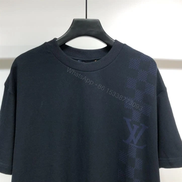 View 3 of LOUIS VUITTON T-SHIRT – LV22
