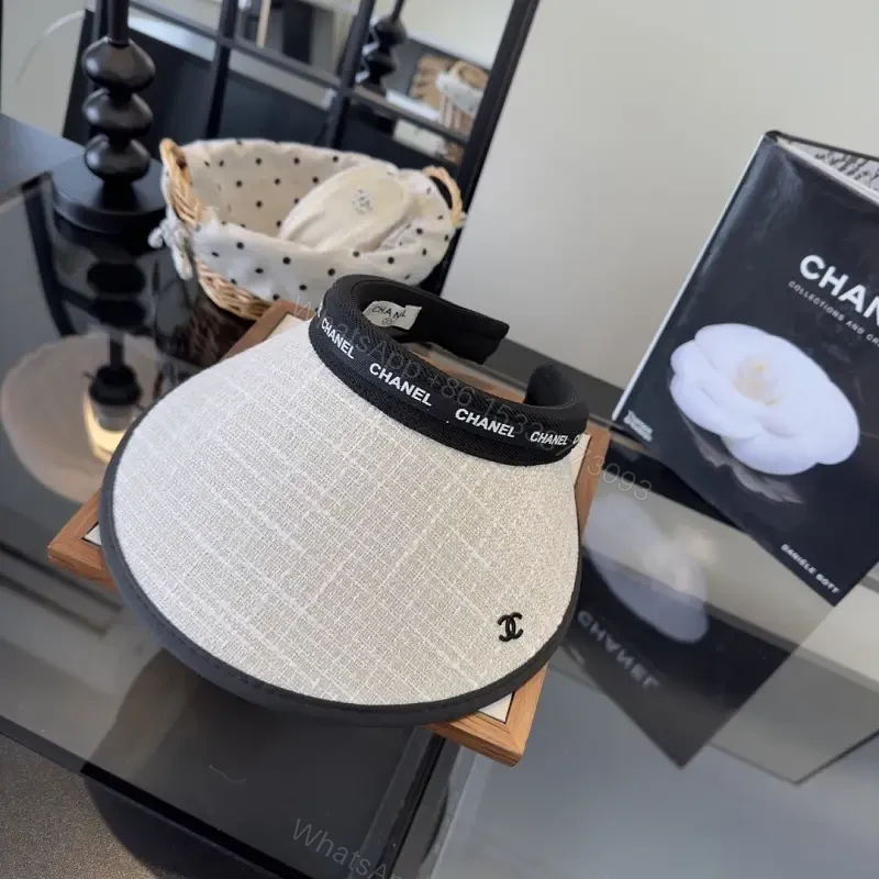 Textured Boucle Visor Bag: Modern Couture, Day-to-Night Lightweight — view 1