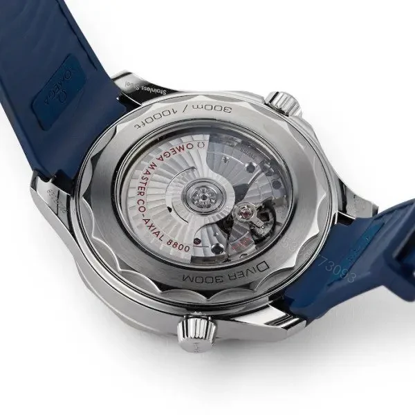 View 4 of Replica Omega Seamaster Men Automatic Blue Rubber Watch O21032422003001