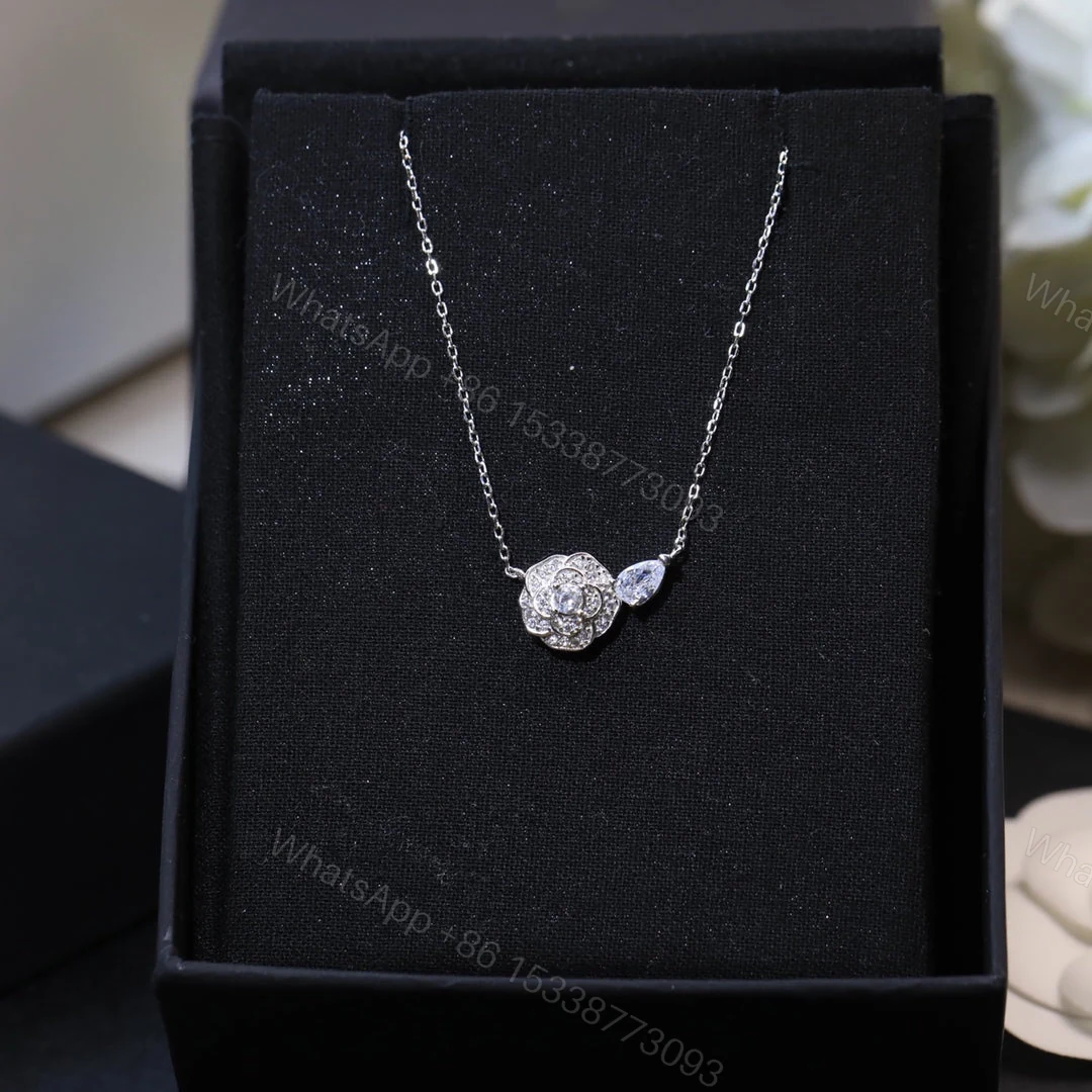 View 2 of EN – Lux Necklace CHL007