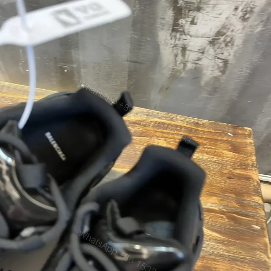 View 4 of BALENCIAGA TRIPLE S SNEAKER – BB259