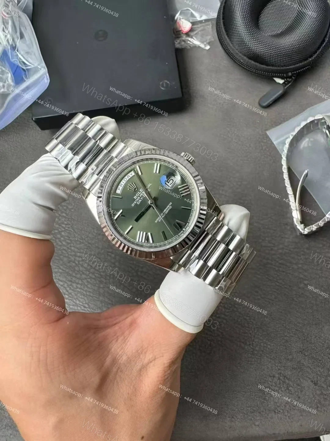 View 5 of Rolex Day-Date M228239-0033 1:1 Replica Olive Green Dial 40MM 3255 Movement Presidential Bracelet Super Clone Watch
