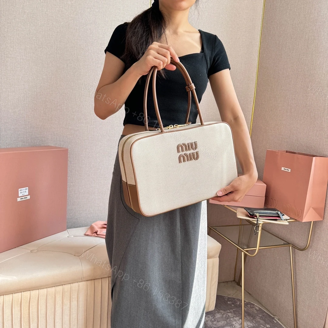 View 14 of 高仿miumiu*5BB17長肩帶公文包白色免檢版