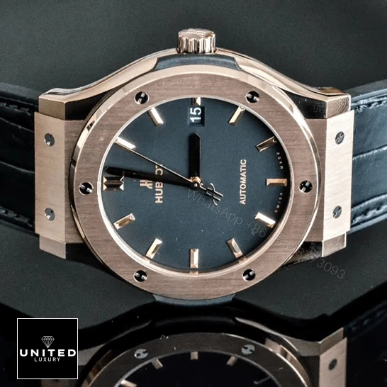 View 5 of Hublot King Gold Replica