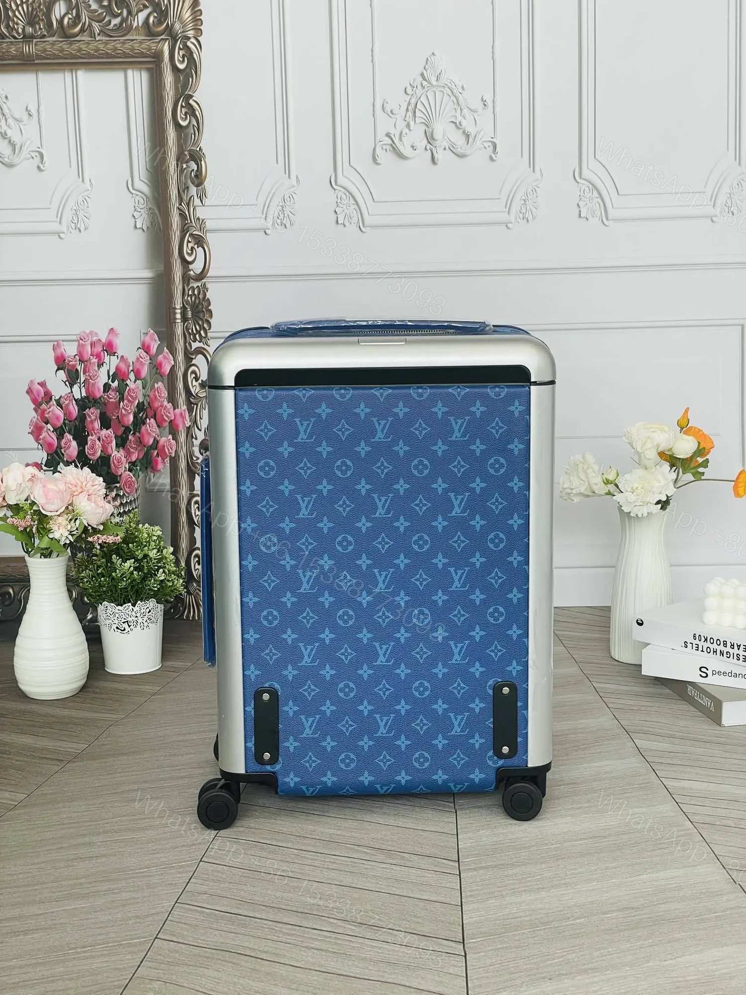 View 5 of Louis Vuitton Horizon 55 rolling suitcase Blue Monogram