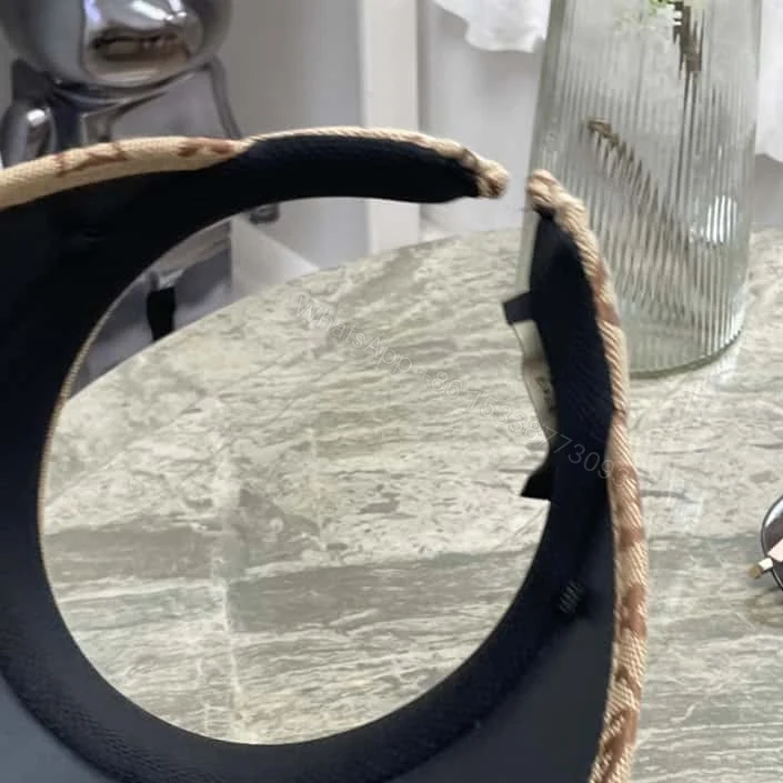 View 8 of Louis Vuitton Visor – LHC09