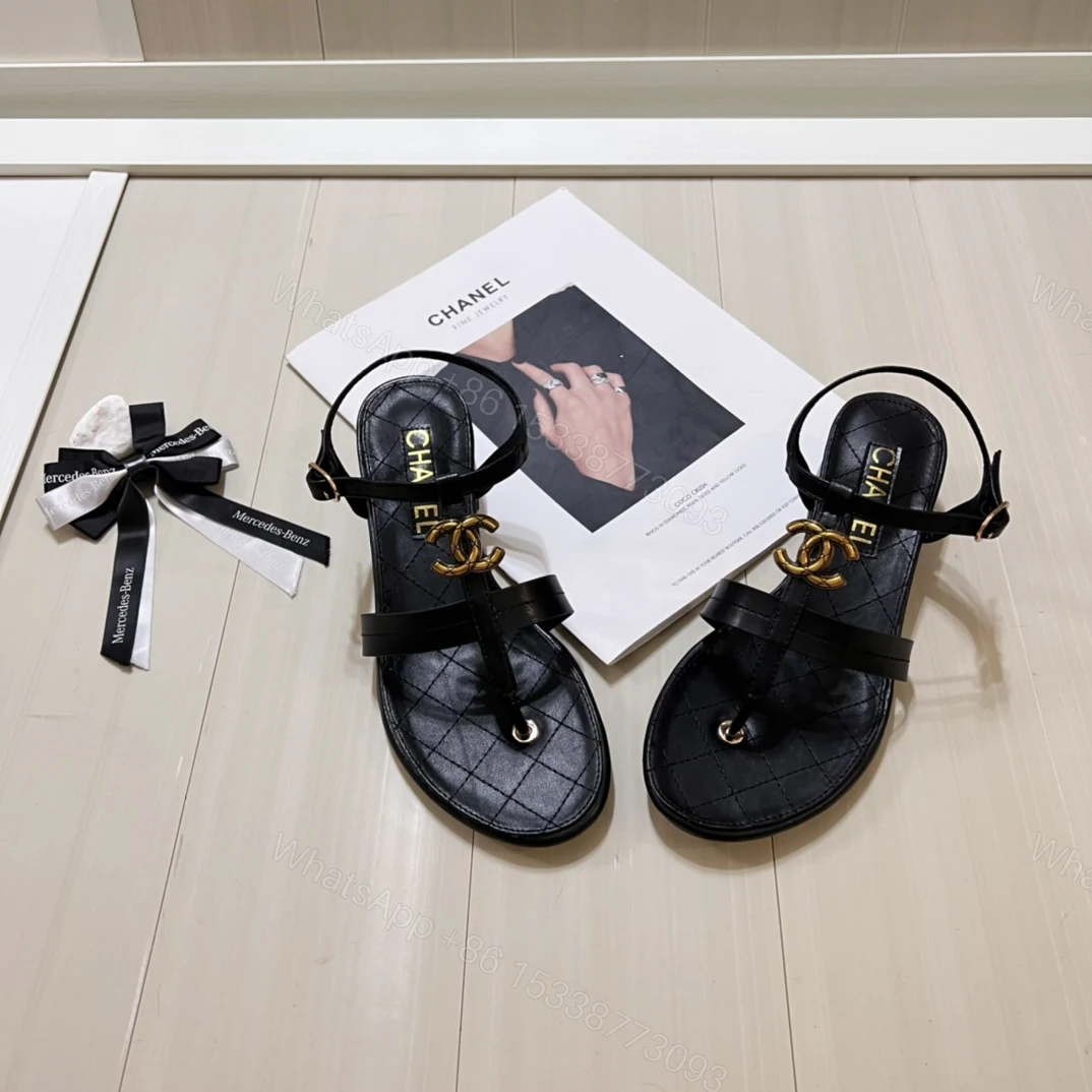 CHANEL SANDALS WHITE QUILTED — view 1