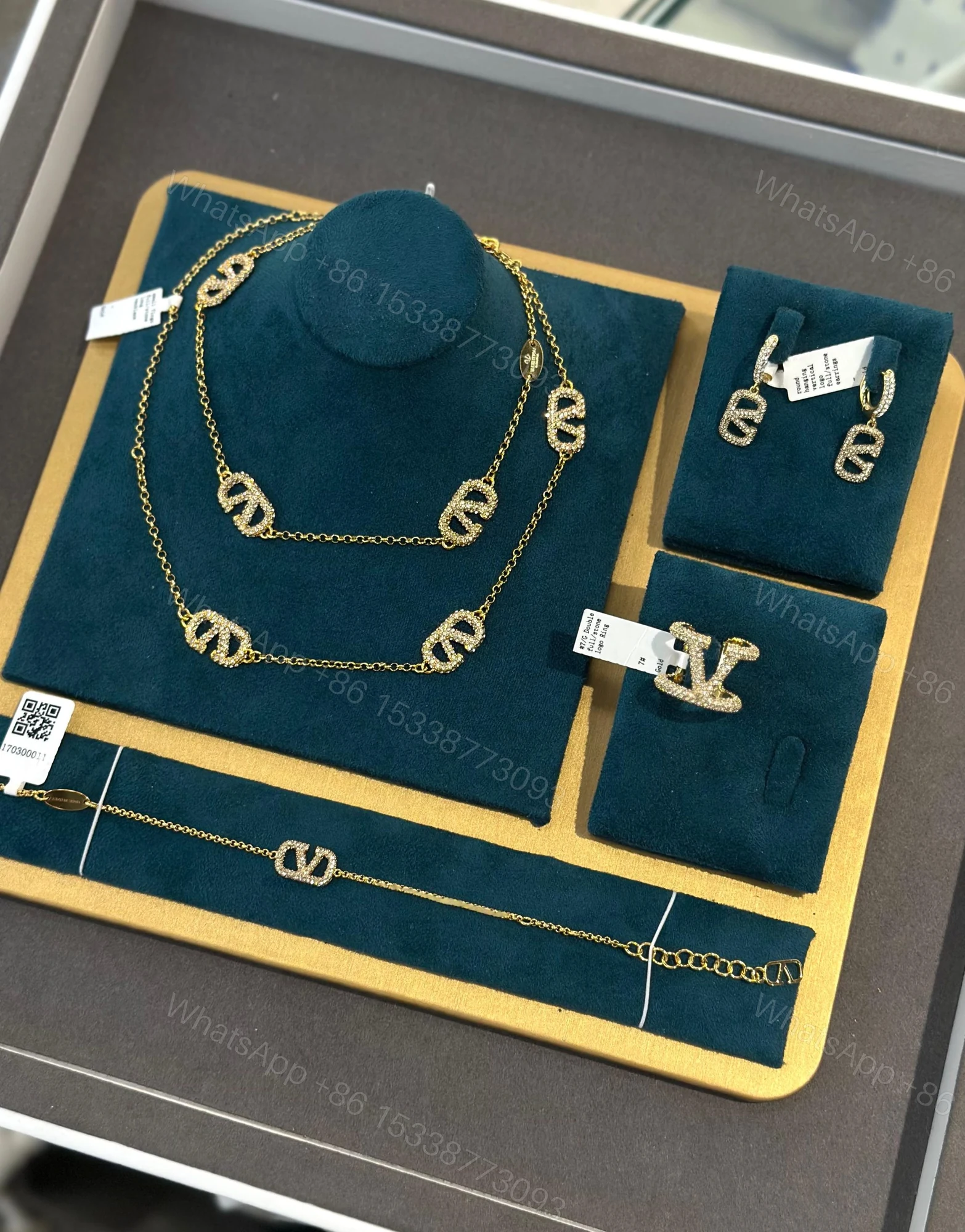 Valentino Garavani VLOGO Signature Bracelet Set — view 1