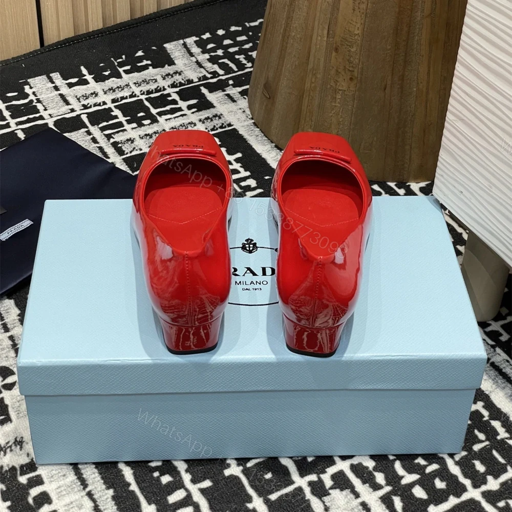 View 9 of 高仿Prada*1l628M方頭粗跟單鞋3.5CM紅色免檢版