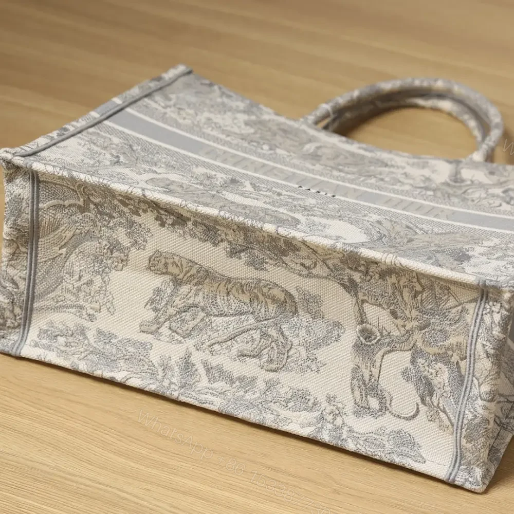 View 6 of 高仿Dior*BookTote系列茹伊刺繡灰色L免檢版