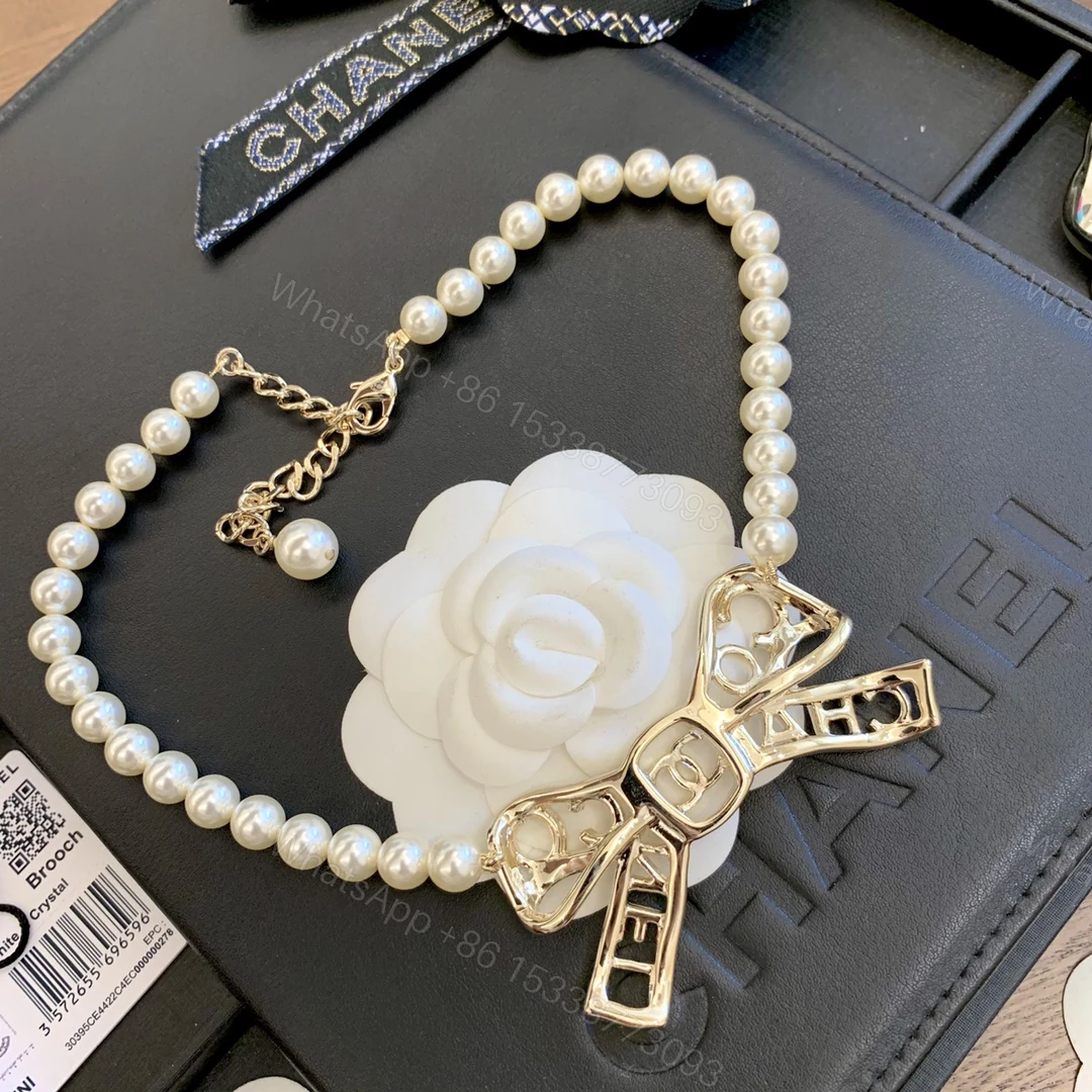 View 4 of EN – Lux Chanel Necklaces 038