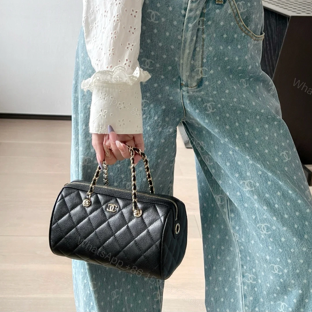 View 24 of 高仿Chanel*25P系列4474荔枝紋牛皮單肩包黑色小號免檢版